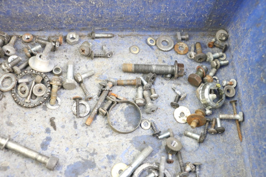 photo de SCREW FASTENER BAG PIAGGIO VESPA LX 2T 50 (2005 - 2013) - Alternative perspective