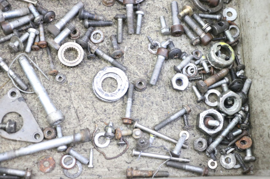 photo de SCREW FASTENER BAG PIAGGIO VESPA S 2T 50 (2007 - 2014) - Zoom on usage condition