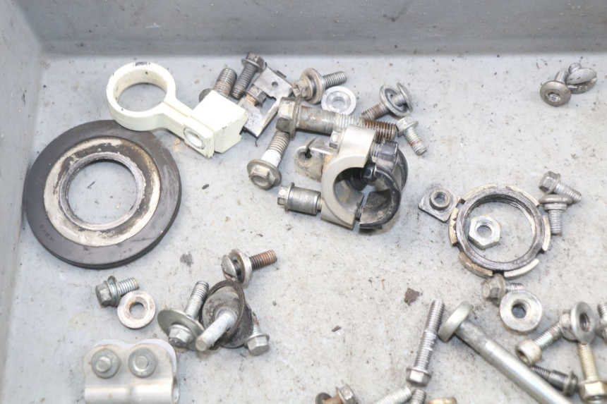 photo de SCREWS BAG SUZUKI RMZ RM-Z 450 (2008 - 2011) - Technical close-up