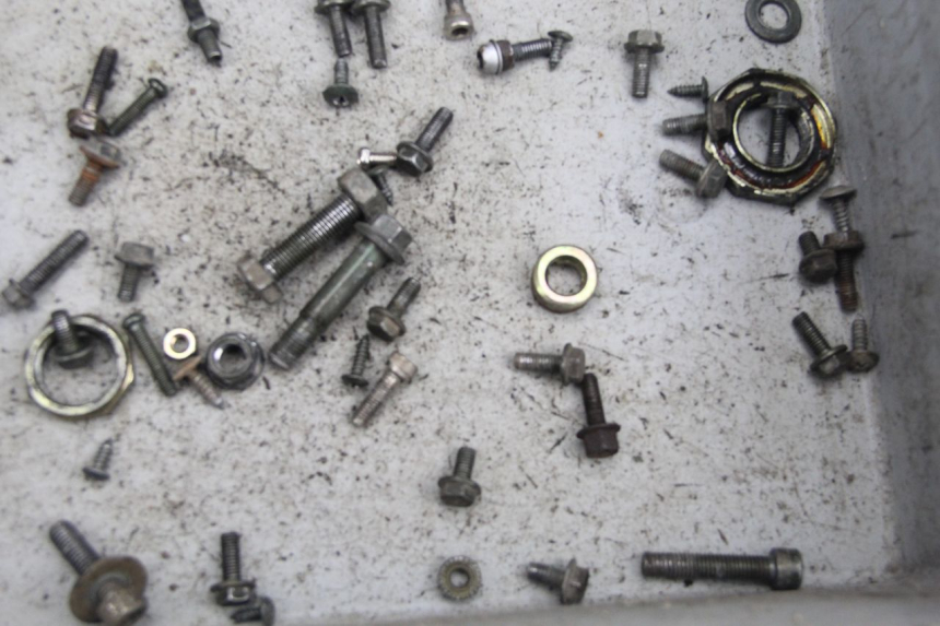 photo de SCREW FASTENER BAG TNT MOTOR ROMA 10' 2T 50 (2011 - 2018) - Zoom on usage condition