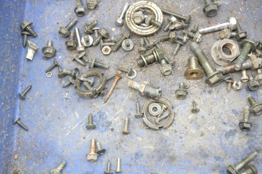 photo de SCREW FASTENER BAG KEEWAY RY6 2T 50 (2011 - 2019) - Zoom on usage condition