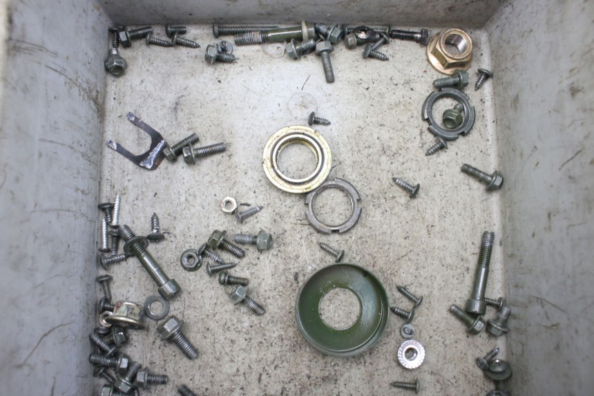 photo de SCREW FASTENER BAG KEEWAY RY6 2T 50 (2011 - 2019) - Zoom on usage condition