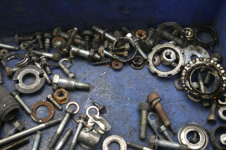 photo de SCREW FASTENER BAG PEUGEOT SATELIS 125 (2010 - 2012) - Alternative perspective