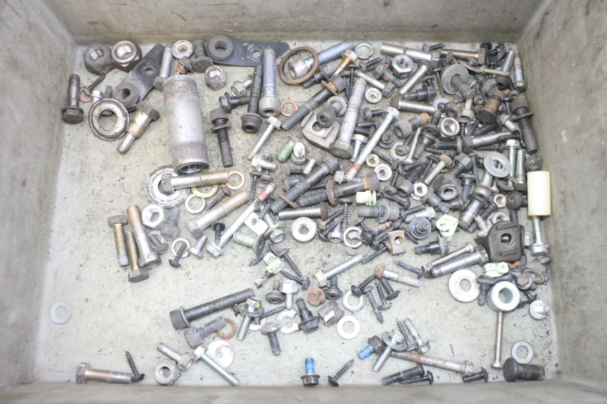 photo de SCREWS BAG PEUGEOT SATELIS 125 (2013 - 2018) - Main view