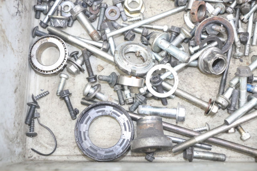 photo de SCREW BAG SUZUKI SIXTEEN 125 (2008 - 2010) - Component detail