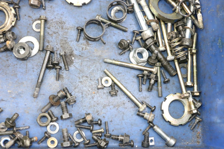 photo de SCREWS BAG PEUGEOT SPEEDFIGHT 4 2T 50 (2015 - 2019) - Zoom on usage condition