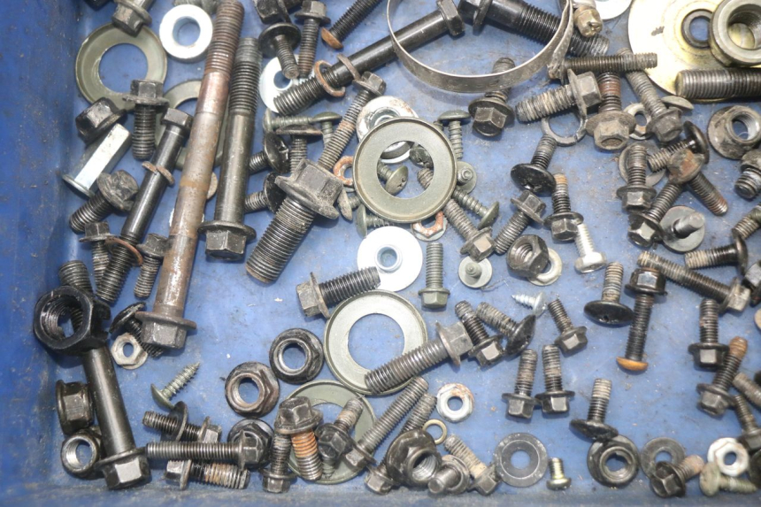 photo de SCREW FASTENER BAG HYTRACK ST 170 (2020 - 2024) - Alternative perspective