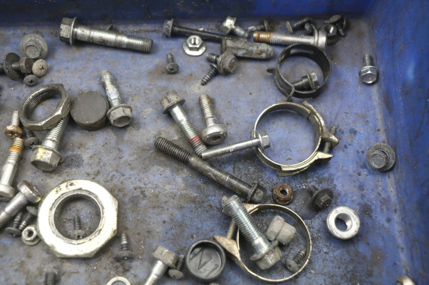 photo de SCREWS BAG KYMCO SUPER 8 4T 50 (2021 - 2024) - Zoom on usage condition