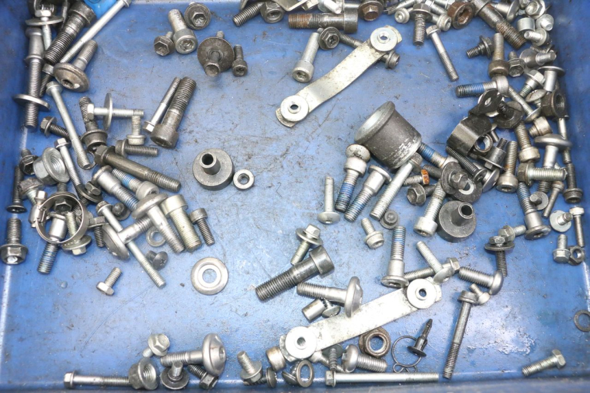 photo de SCREWS BAG SUZUKI GSX F GSXF 650 (2007 - 2015) - Zoom on usage condition