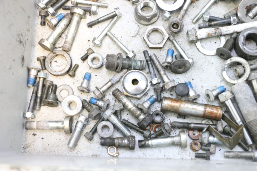 photo de SCREWS BAG SUZUKI SV S 650 (2003 - 2009) - Alternative perspective