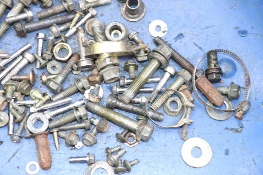 photo de SCREW FASTENER BAG SYM ORBIT 2 4T 50 (2018 - 2022) - Zoom on usage condition