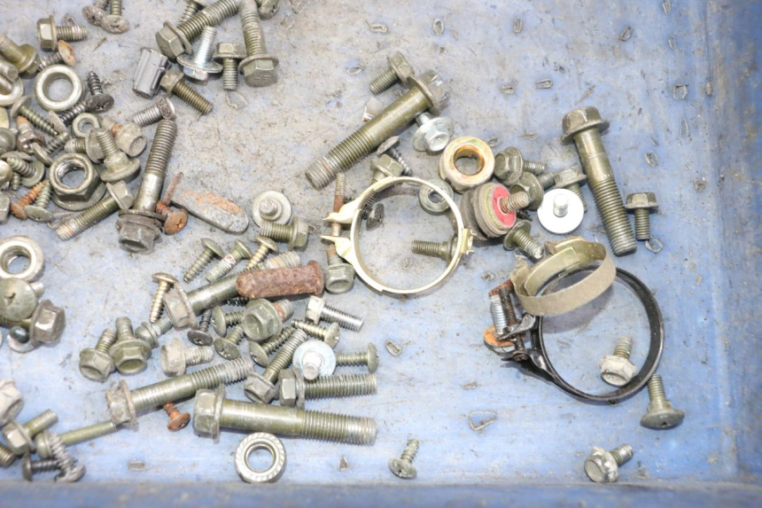 photo de SCREW FASTENER BAG SYM ORBIT 2 4T 50 (2008 - 2017) - Zoom on usage condition