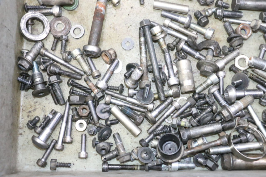 photo de SCREW FASTENER BAG YAMAHA TDM ABS 900 (2002 - 2014) - Alternative perspective