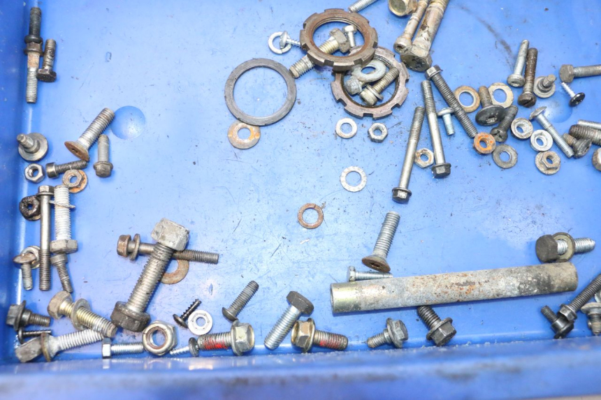photo de SCREWS BAG PEUGEOT TREKKER TKR 50 (2005 - 2014) - Alternative perspective