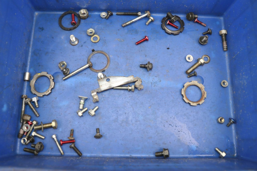 photo de SCREW FASTENER BAG PEUGEOT TREKKER 50 (1998 - 2004) - Main view
