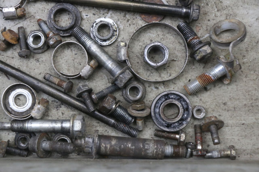 photo de SCREWS BAG SUZUKI TS X 80 (1984 - 1988) - Technical close-up