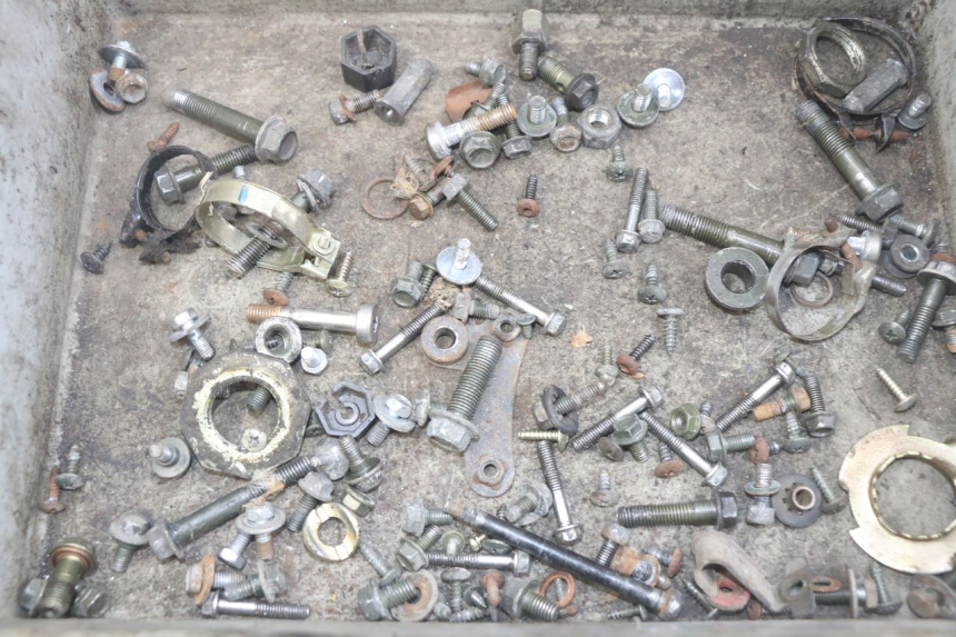 photo de SCREW FASTENER BAG PEUGEOT TWEET 4T 50 (2010 - 2014) - Component detail