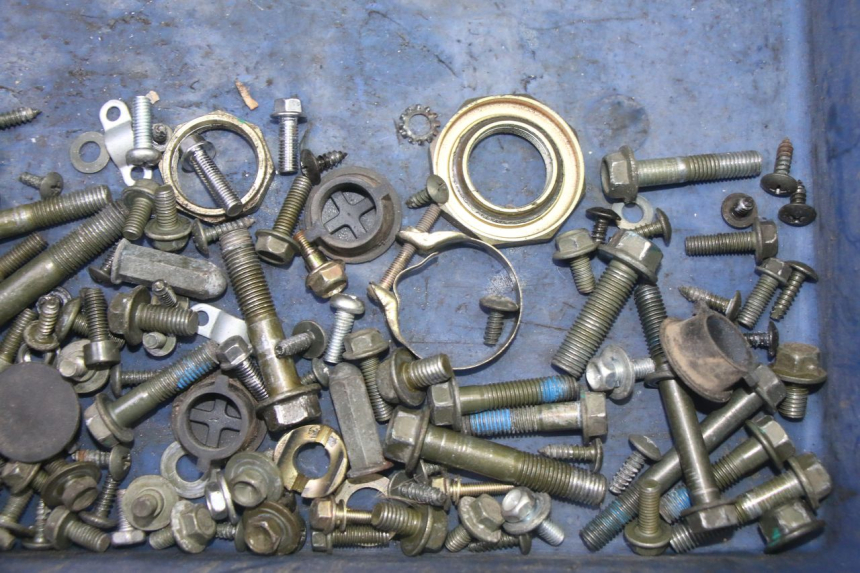 photo de SCREWS BAG PEUGEOT TWEET PRO EFI 4T 50 (2021 - 2022) - Zoom on usage condition