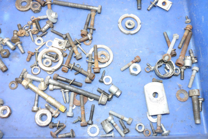 photo de SCREW FASTENER BAG PIAGGIO TYPHOON 50 (1993 - 1999) - Component detail