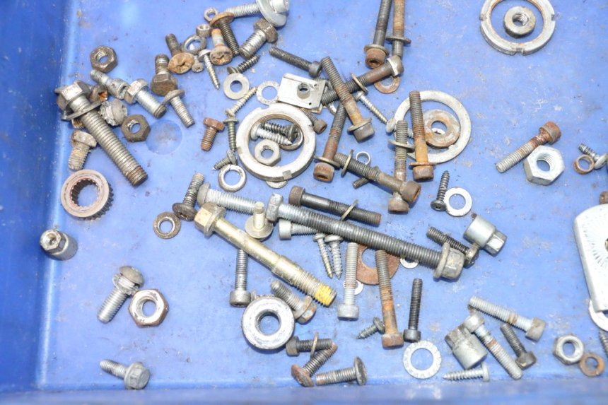 photo de SCREW FASTENER BAG PIAGGIO TYPHOON 50 (1993 - 1999) - Zoom on usage condition