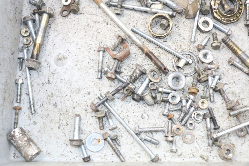 photo de SCREW FASTENER BAG PEUGEOT V-CLIC VCLIC 50 (2007 - 2013) - Zoom on usage condition