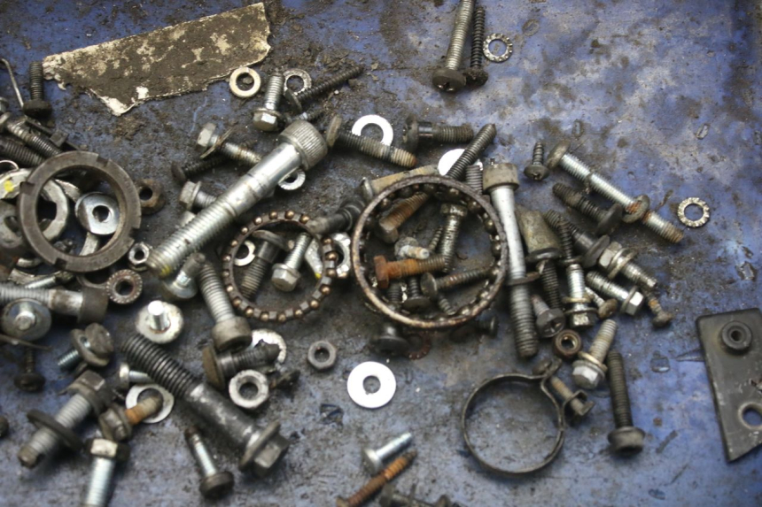 photo de SCREW FASTENER BAG PIAGGIO VESPA LX 2T 50 (2005 - 2013) - Component detail