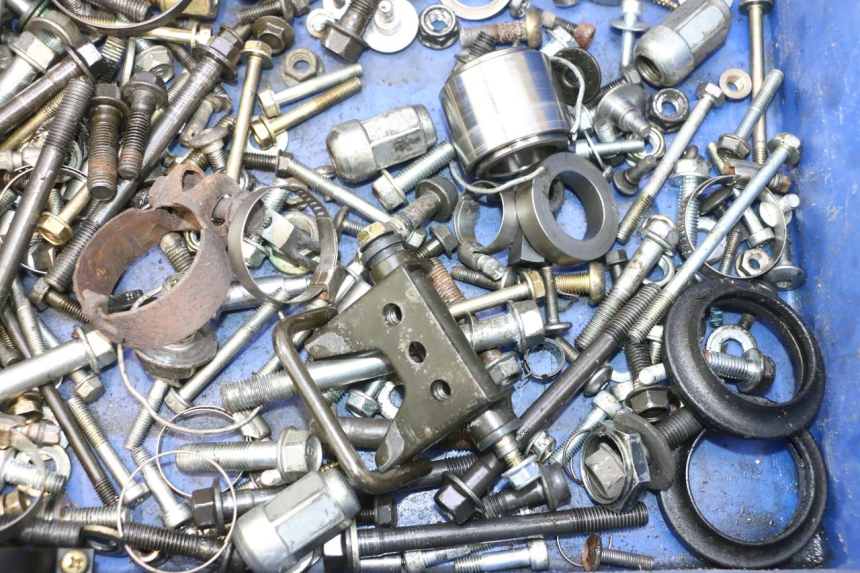 photo de SCREWS BAG HONDA VFR FI RC46 800 (1998 - 2001) - Alternative perspective