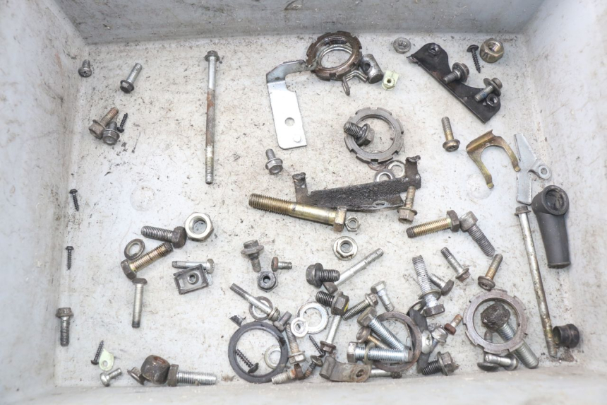 photo de SCREW FASTENER BAG PEUGEOT VIVACITY 50 (2004 - 2009) - Main view