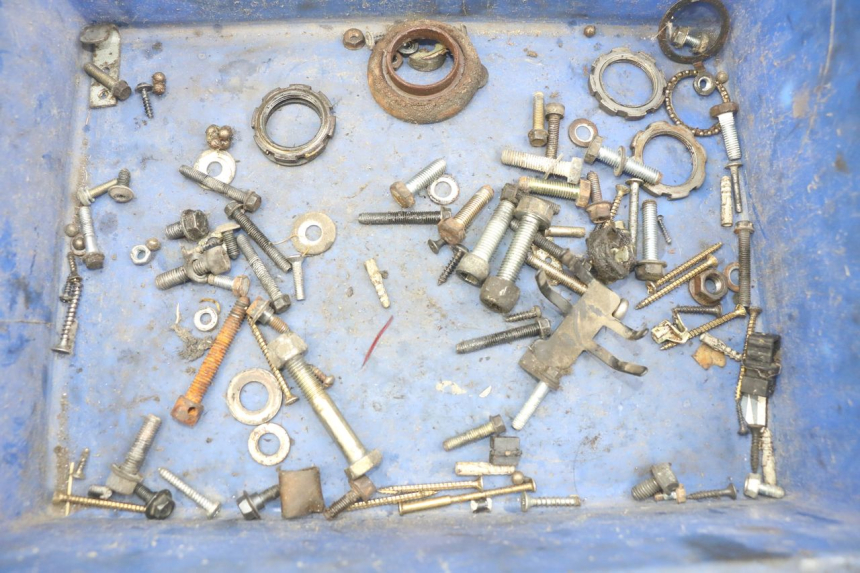 photo de SCREW FASTENER BAG PEUGEOT VIVACITY 50 (1998 - 2003) - Main view