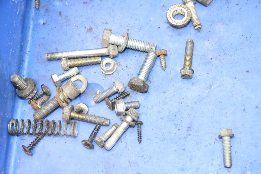 photo de SCREW FASTENER BAG PEUGEOT VIVACITY 50 (2004 - 2009) - Technical close-up