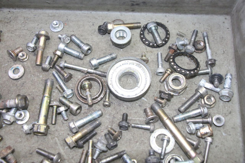 photo de SCREW FASTENER BAG DAELIM VJ ROADWIN FI 125 (2008 - 2017) - Zoom on usage condition