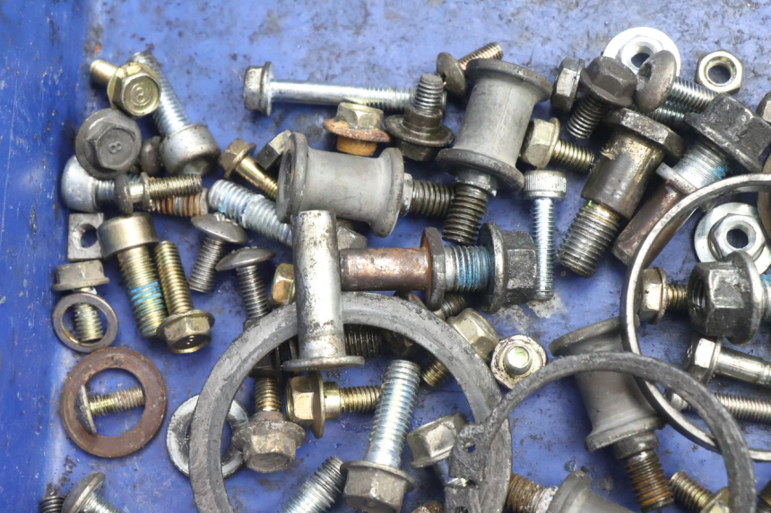 photo de SCREWS BAG DAELIM VJ ROADWIN 125 (2004 - 2007) - Component detail