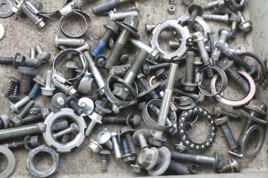 photo de SCREWS BAG YAMAHA X-CITY XCITY 125 (2007 - 2013) - Zoom on usage condition