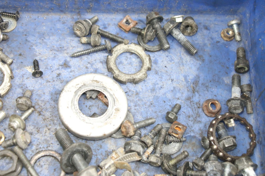 photo de SCREW FASTENER BAG YAMAHA X-MAX XMAX 250 (2006 - 2009) - Alternative perspective