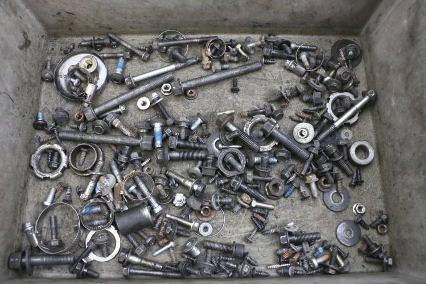 photo de SCREW FASTENER BAG YAMAHA XMAX X-MAX 125 (2006 - 2009) - Main view