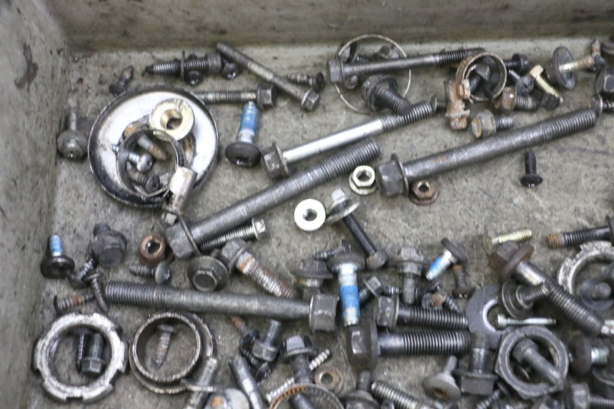 photo de SCREW FASTENER BAG YAMAHA XMAX X-MAX 125 (2006 - 2009) - Product overview