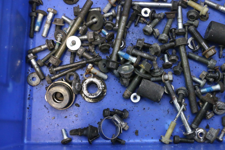 photo de SCREW FASTENER BAG YAMAHA XMAX X-MAX 125 (2006 - 2009) - Technical close-up