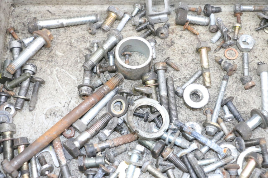 photo de SCREW FASTENER BAG PIAGGIO X8 125 (2004 - 2007) - Zoom on usage condition