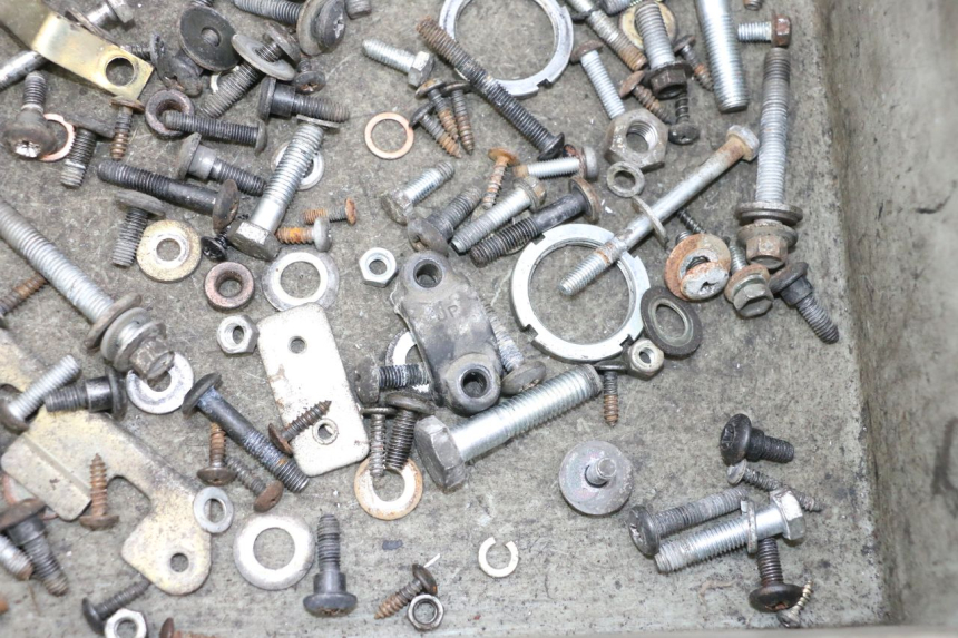 photo de SCREW FASTENER BAG PIAGGIO X8 125 (2004 - 2007) - Technical close-up