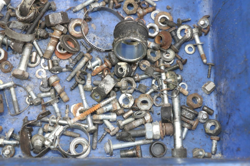 photo de SCREW FASTENER BAG PIAGGIO X9 EVOLUTION 125 (2003 - 2007) - Alternative perspective