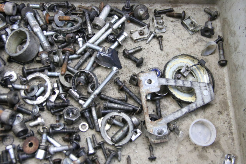 photo de SCREW FASTENER BAG PIAGGIO XEVO - X EVO 125 (2007 - 2017) - Component detail