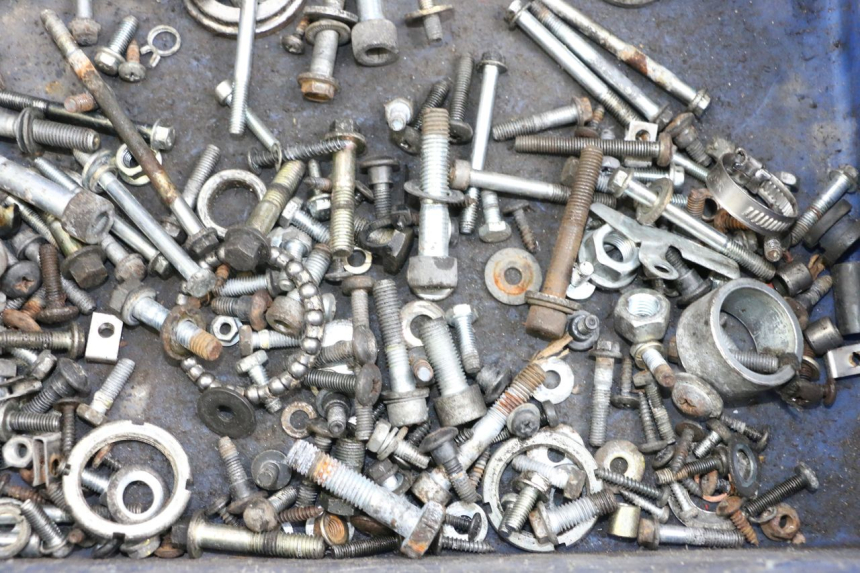 photo de SCREW FASTENER BAG PIAGGIO XEVO - X EVO 125 (2007 - 2017) - Zoom on usage condition