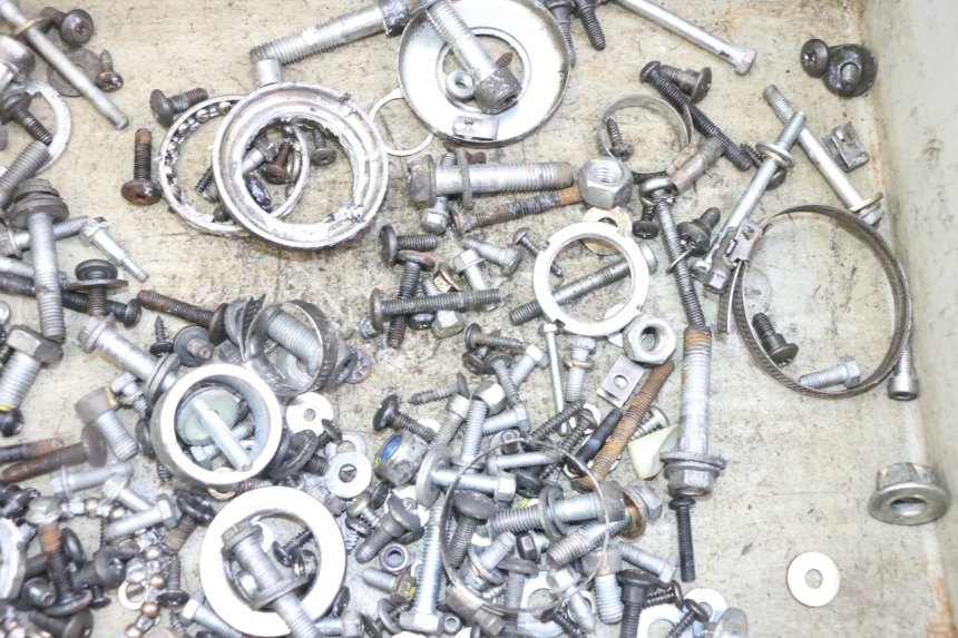 photo de SCREW FASTENER BAG PIAGGIO XEVO - X EVO 125 (2007 - 2017) - Component detail