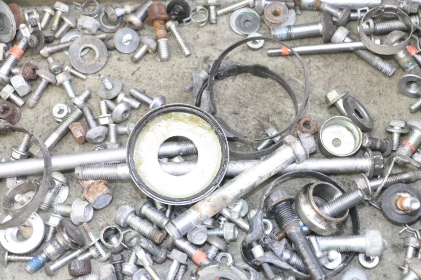 photo de SCREWS BAG YAMAHA XJ6 ABS 600 (2008 - 2016) - Component detail