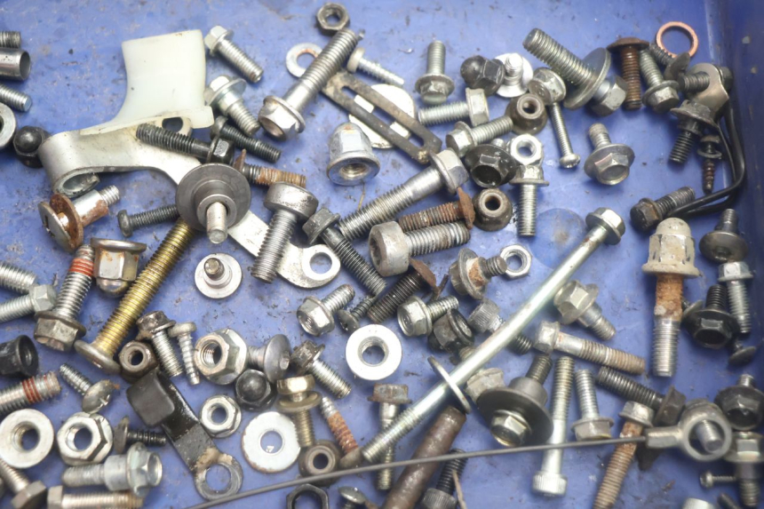 photo de SCREWS BAG HONDA XLV VARADERO 125 (2007 - 2012) - Zoom on usage condition