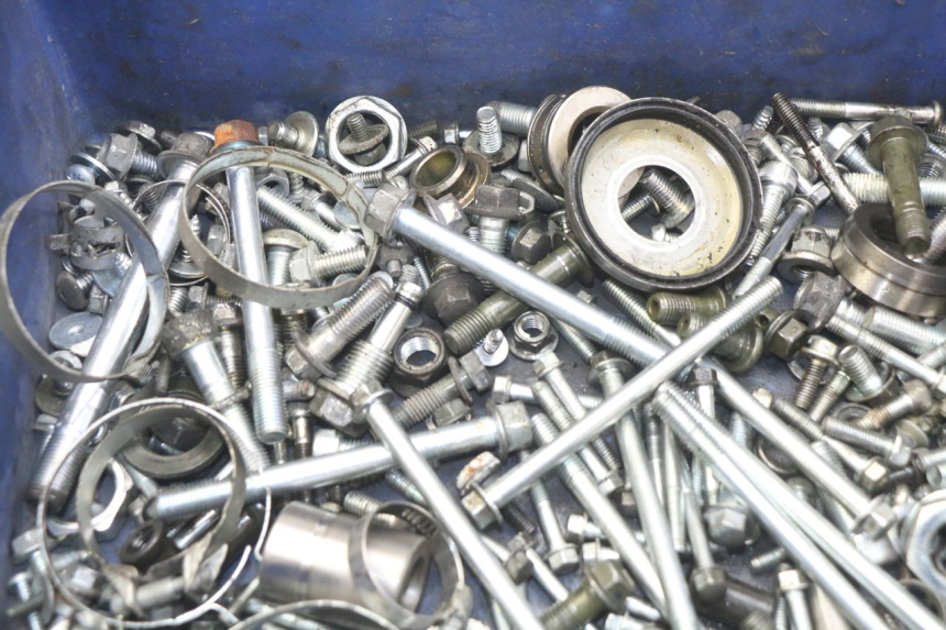 photo de SCREWS BAG YAMAHA XP T-MAX TMAX 500 (2004 - 2007) - Zoom on usage condition