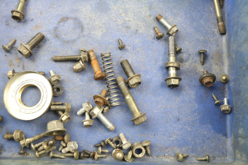 photo de SCREWS BAG KINROAD XT T-8 125 (2006 - 2006) - Component detail