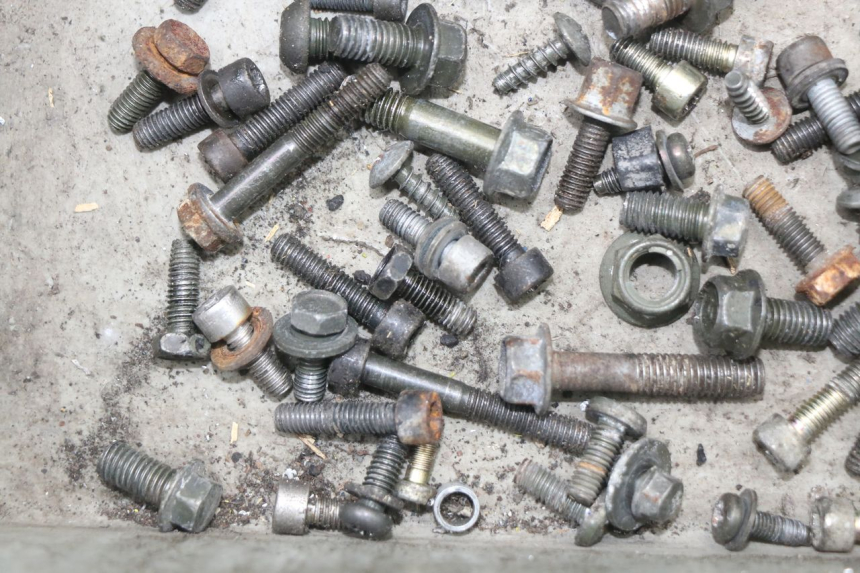 photo de SCREWS BAG YAMAHA BW'S NG NEXT GENERATION 50 (1996 - 2003) - Alternative perspective