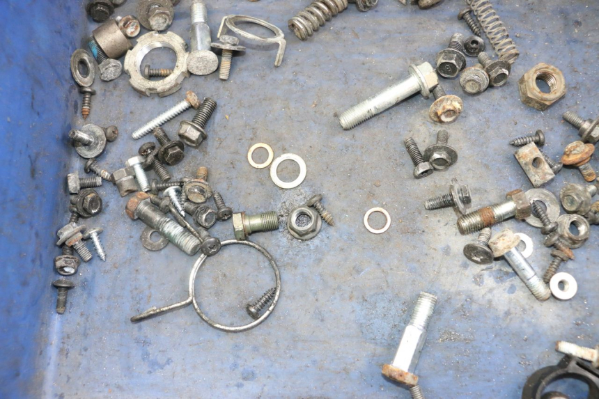 photo de SCREWS BAG YAMAHA NEO'S NEOS 2T EASY 50 (2013 - 2016) - Zoom on usage condition