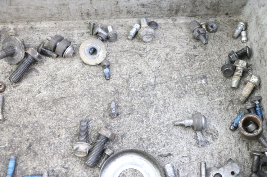 photo de SCREWS BAG YAMAHA TZR 50 (2008 - 2016) - Alternative perspective